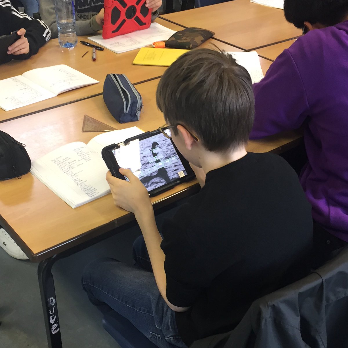 MrsIgoeTweets's tweet photo. Using paperless card sorts for new vocabulary - priceless!! Thanks @Refthinking #englishteacher #iPads #vocabulary #thinkingkit https://t.co/Mtetpe9XQu