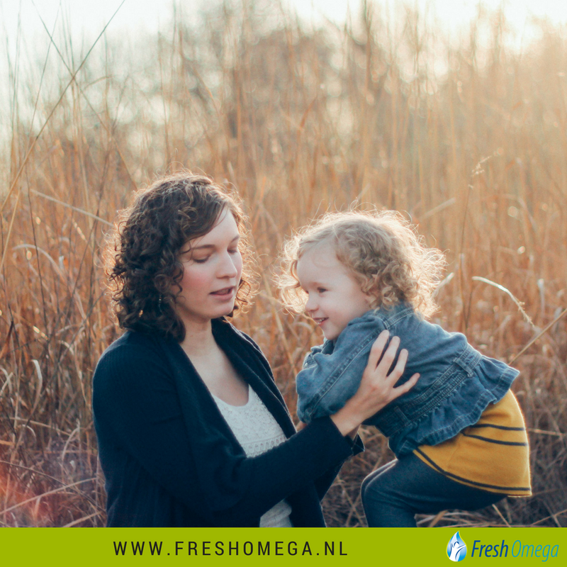 FreshOmega3's tweet photo. Kinderen zijn niet dol op #vis. Omega-3 is wel van belang bij de #groei. Mermaids Omega-3 is een goed alternatief! https://t.co/BIHX0jlw9k https://t.co/cqqGAyQ4Du