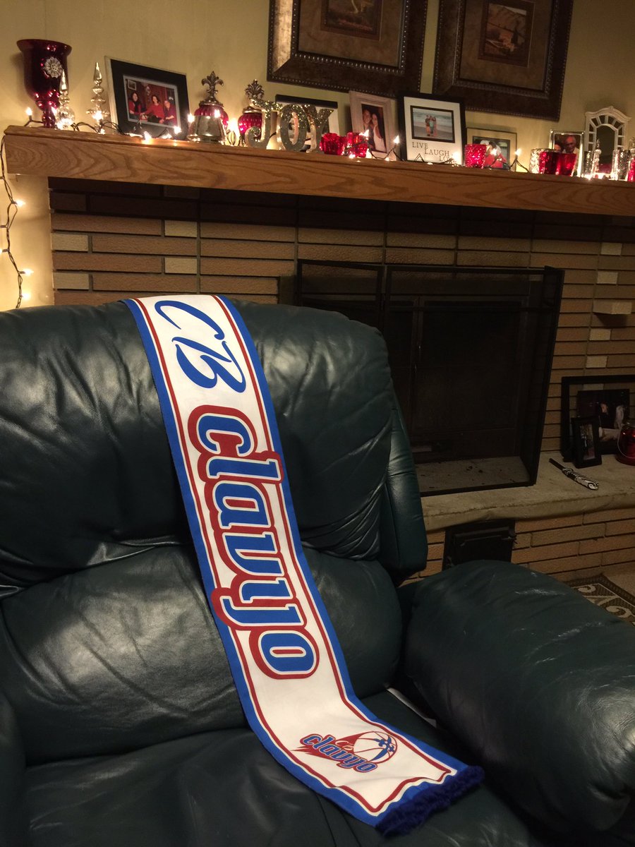 teresa_bonifant's tweet image. Game Day! LET'S GO GUYS! Go!! #defendtotheend #teamwork 🏀❤👍🏻👊🏻💪🏻@CBCLAVIJO @elmate10clavijo @CalzadosRobusta 
Go Seger! ❤️🏀😘@segmoney23