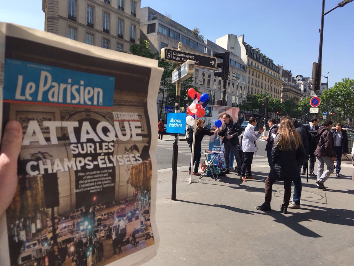 MntPierre's tweet photo. Macron suspend sa campagne et en même temps "En marche" continue à tracter 
#Etenmemetemps #EmmanuelHollande #LEmissionPolitique https://t.co/4OADBbeXmy