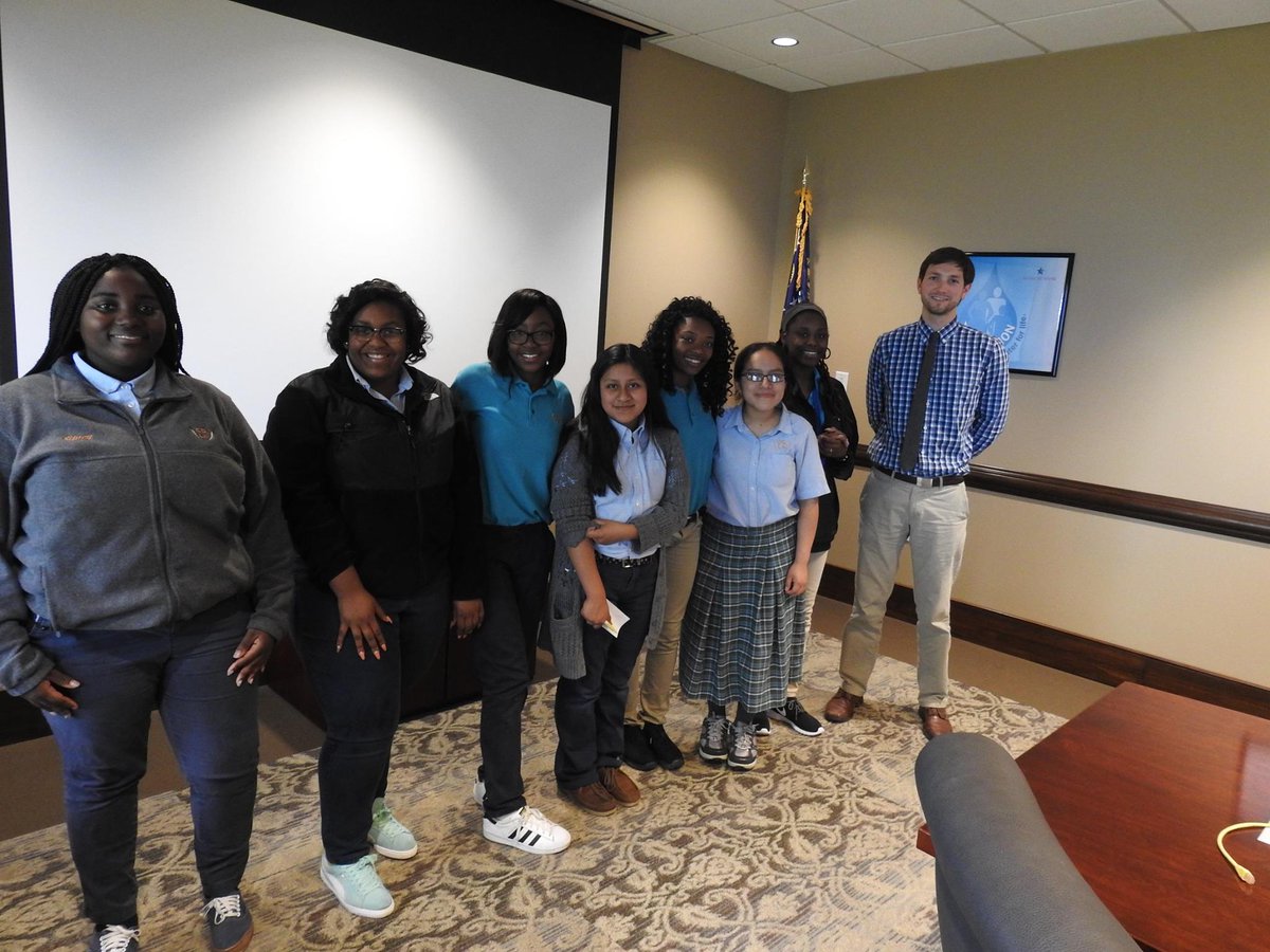 CGLA girls perfected their #aquaponics pitch—they're raising $$ for a trip to Honduras! Thx <a href="/tnamwater/">Tennessee American Water</a>, <a href="/HATponics/">HATponics</a>, UTC + <a href="/ChattanoogaYMCA/">Chattanooga YMCA</a>