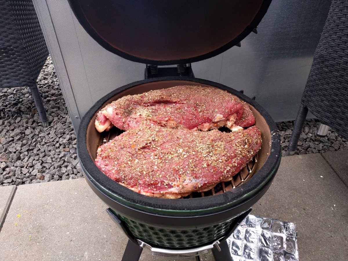 itx_dk's tweet image. Thanks to @RESsoftware for the @KamadoJoe smoker so we could get Santa-Maria Tri-Tip sandwiches at the office for lunch