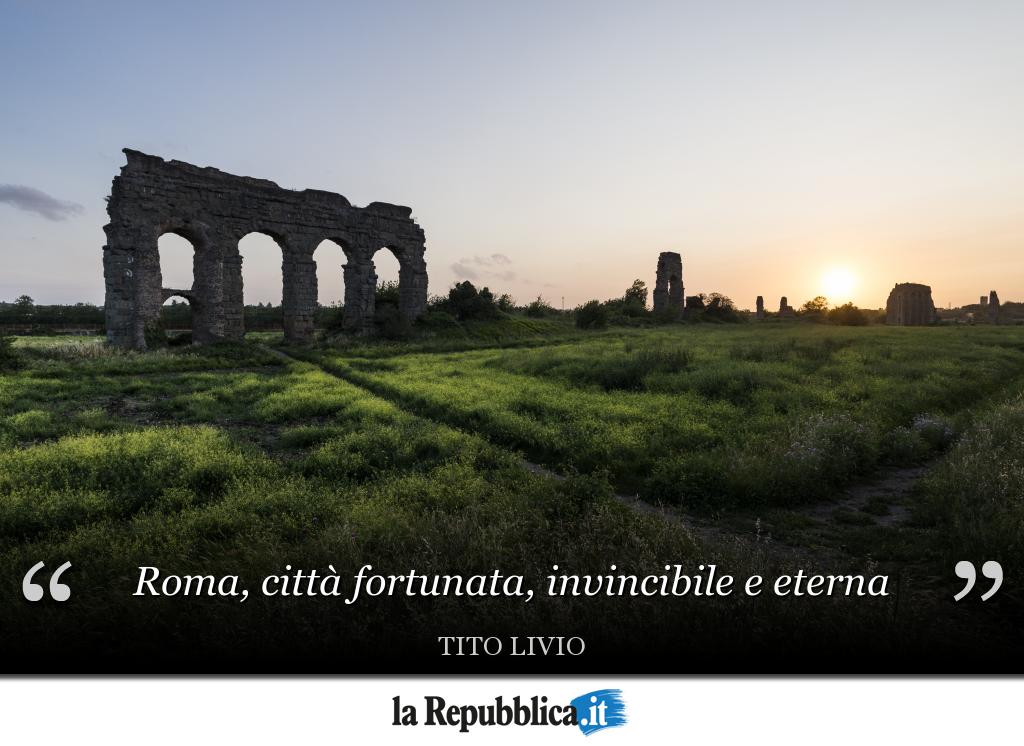 repubblica's tweet photo. Tanti auguri Roma! Oggi la città eterna compie 2770 anni di storia #NatalediRoma #AccaddeOggi https://t.co/Kv5gqZ1nG6