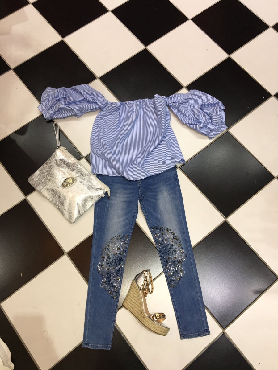 monamiestudios1's tweet photo. The Weekend Look #manchester #heatonpark #radcliffe #bury #prestwich #whitefield #monamiestudios #designerclothes #designer #ladiesfashion https://t.co/bI5OqsjbBx