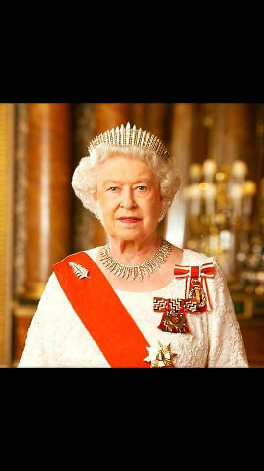 Lawton43's tweet photo. Happy 91st birthday to HM Queen Elizabeth II. @BritishHeritage #visitWindsor Incredible woman. Longest reigning Monarch ever. God bless. https://t.co/lWFt0HC2fk
