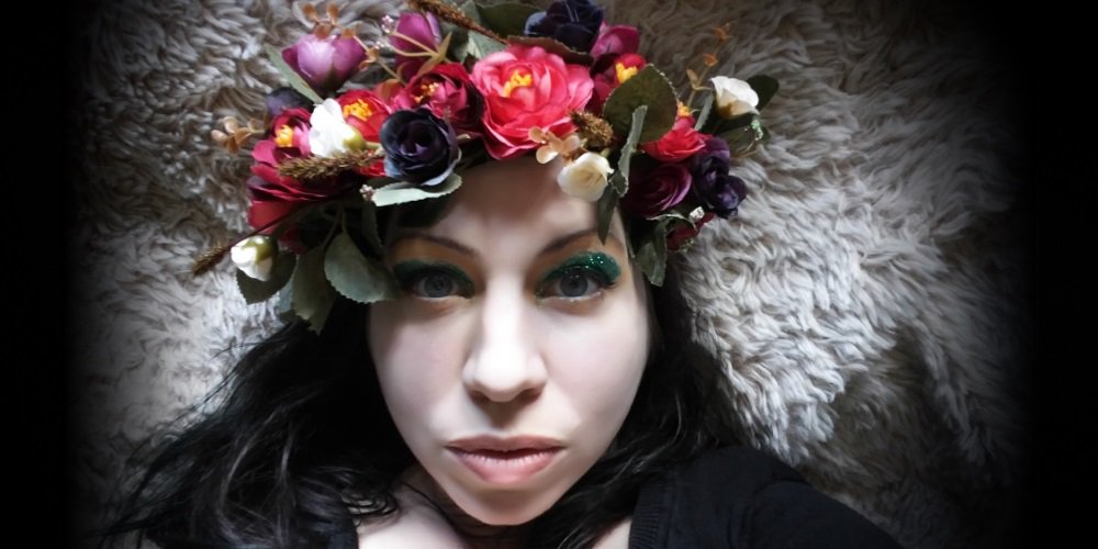 MayDayMagick's tweet image. #MayDayMagic Giveaway - RT &amp;amp; Follow @MayDayMagick to win a floral wreath! Ends 26/04/2017 bit.ly/maydaymagic #witch #magic #win