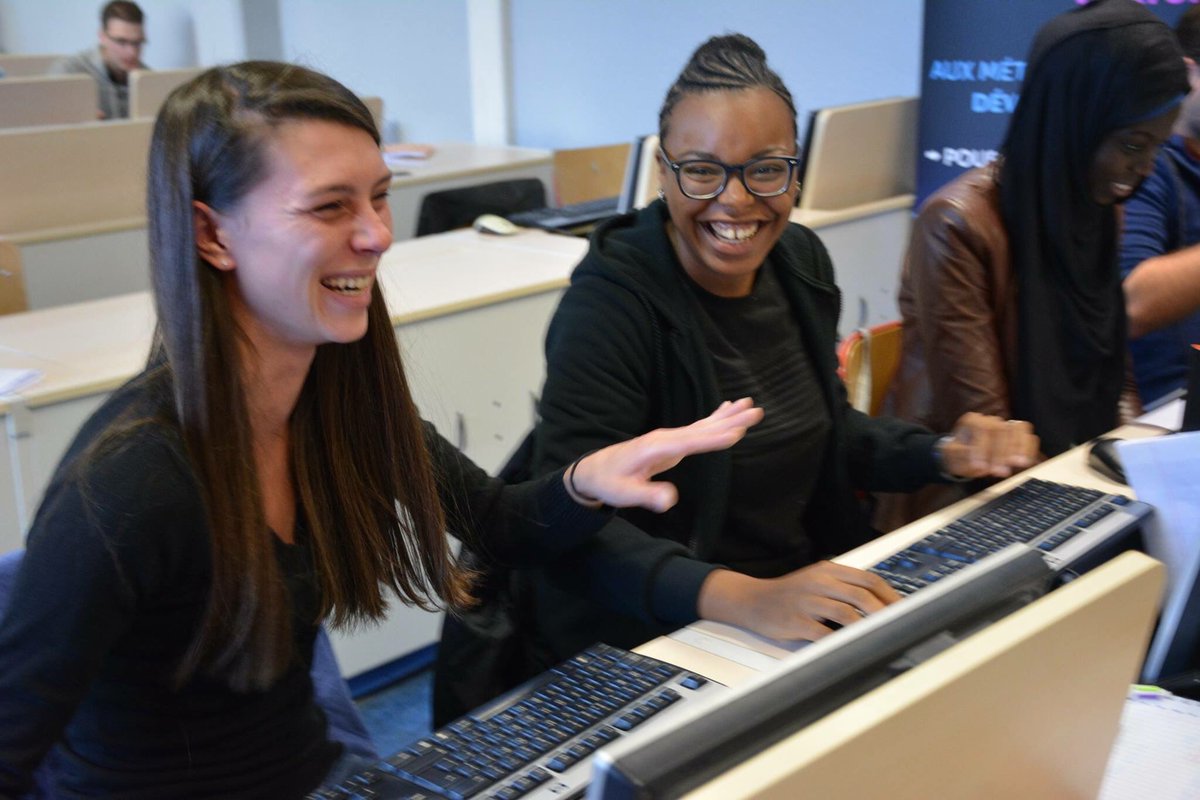 Ecole_Numerique's tweet image. Aide financière aux apprenants de la Grande École du #Numerique : le décret est publié ! ✍🏽🚀 grandeecolenumerique.fr/2017/04/aide-f… #inclusion #insertion