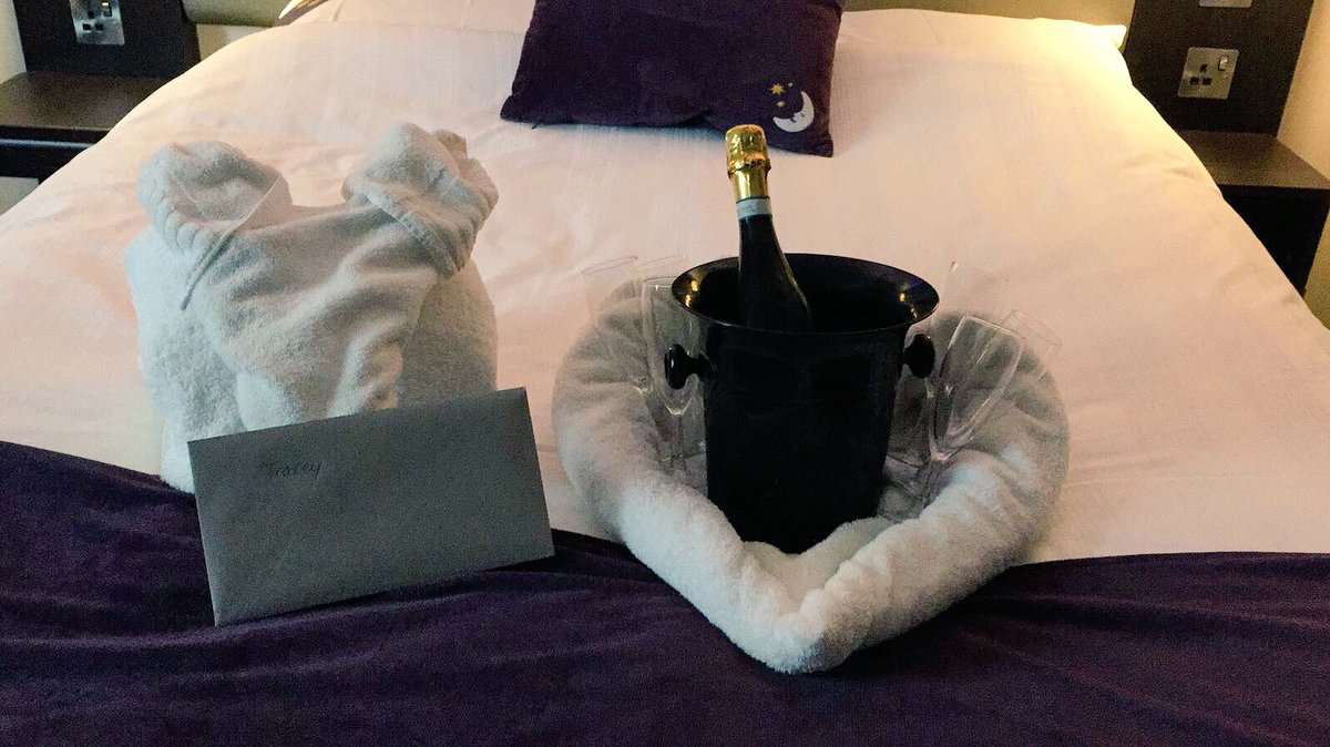 Drinks on us this evening for a bride and her bridesmaids the night before her big day! <a href="/placemadebyyou/">A Place Made By You</a> <a href="/LauraEvans81/">Laura EvansWrobleski</a> #elephanttowelart