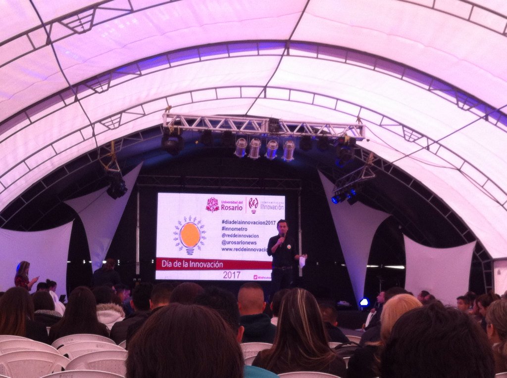 AgentedeSuenos's tweet photo. #diadelainnovacion2017 Aprendiendo ando! 😜 https://t.co/p3QBluKeoO