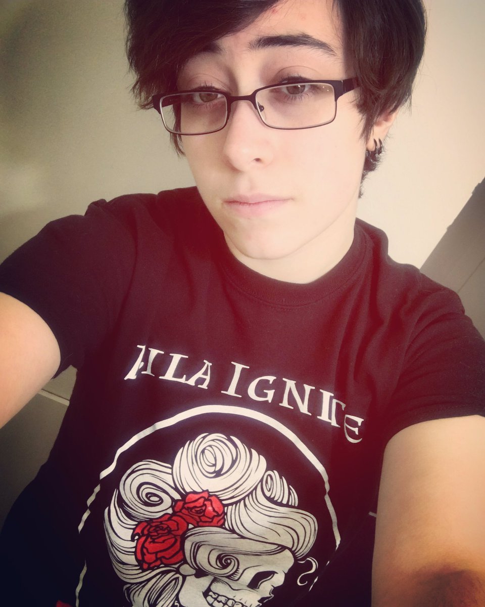 Not tagging anyone cause I don't talk to anyone on here anymore lol