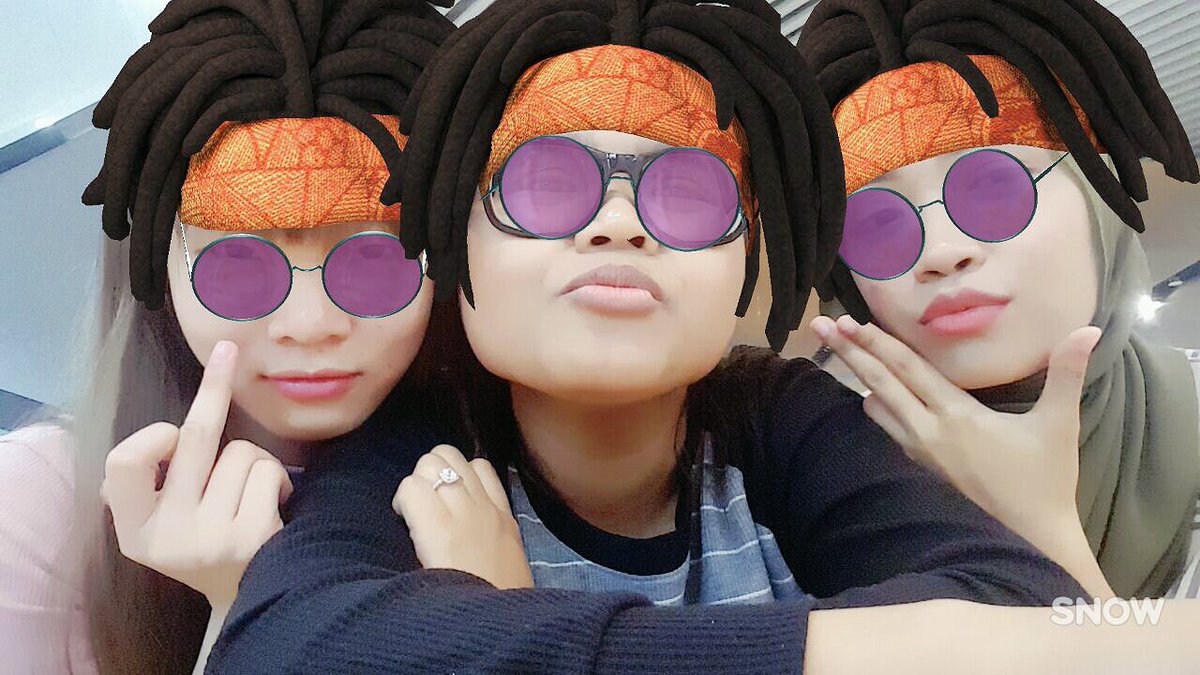 tineyyyyy's tweet photo. @StNq and @helly miss those times #teamrasa 👊🏻 https://t.co/sqWDbYOf22