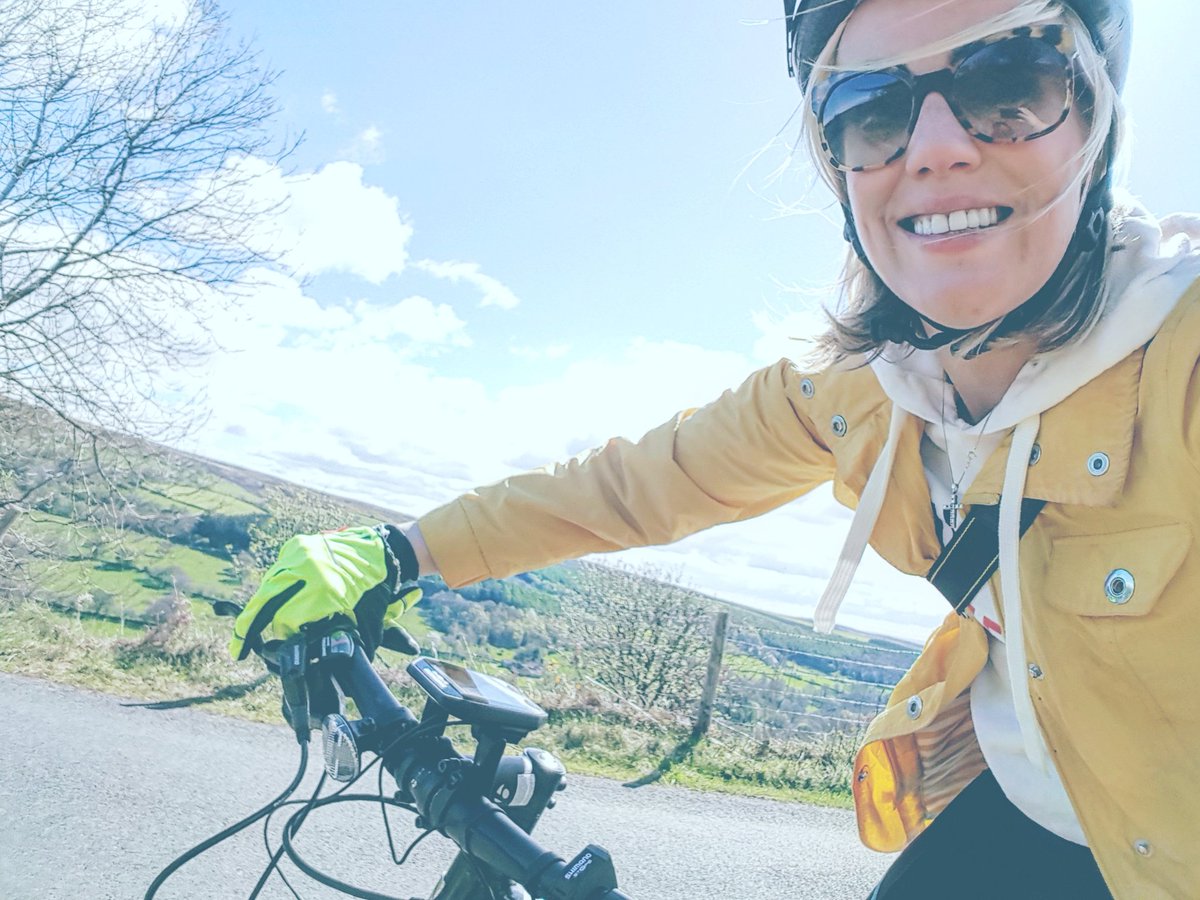 AATSPress's tweet photo. What a day in #Yorkshire! Thank you to @cycletoursyorks for taking us on a bloody awesome #cycling #adventure! #yorkshiresbestadventures 🤘🤘 https://t.co/2UUC7OSqrJ