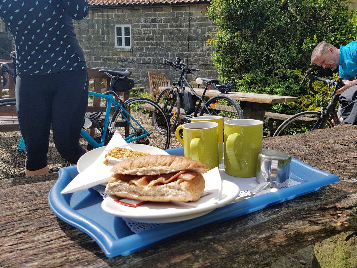 AATSPress's tweet photo. What a day in #Yorkshire! Thank you to @cycletoursyorks for taking us on a bloody awesome #cycling #adventure! #yorkshiresbestadventures 🤘🤘 https://t.co/2UUC7OSqrJ