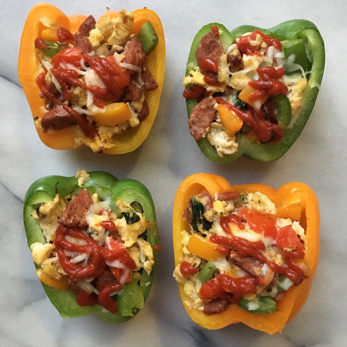 #GlutenFree stuffed breakfast #peppers by <a href="/GlutenFreeFM/">Gluten Free FollowMe</a> w/ our sweet Italian #sausage, 🍳, #DairyFree cheese, peppers,🍅,spinach! #Kosher