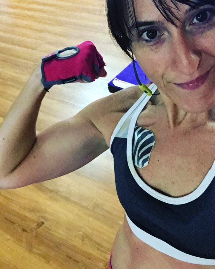 smallfrey19's tweet photo. #Thriving and #feelingood on this #flexfriday 💪 💗#sweatlikeapiglooklikeafox #fitnessjourney #premiumnutrition #dftnutritionaltechnology https://t.co/YWQgxt9YFQ