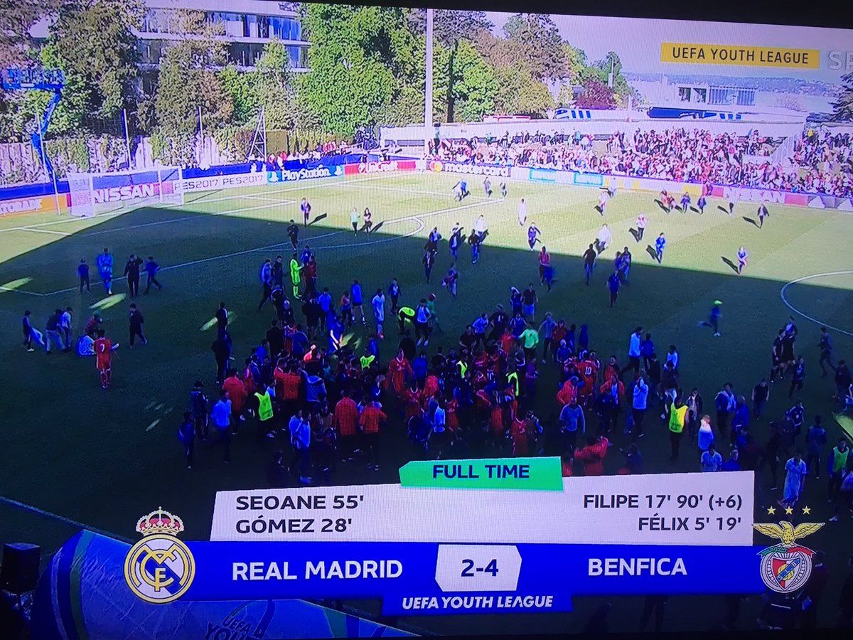 mickap33's tweet photo. En Finale ! #YouthLeague @SLBenfica 👏👏⚽️⚽️ #Benfica #Jeunes #Uefa #uefayouthleague #RMSLB https://t.co/khBPvXadea
