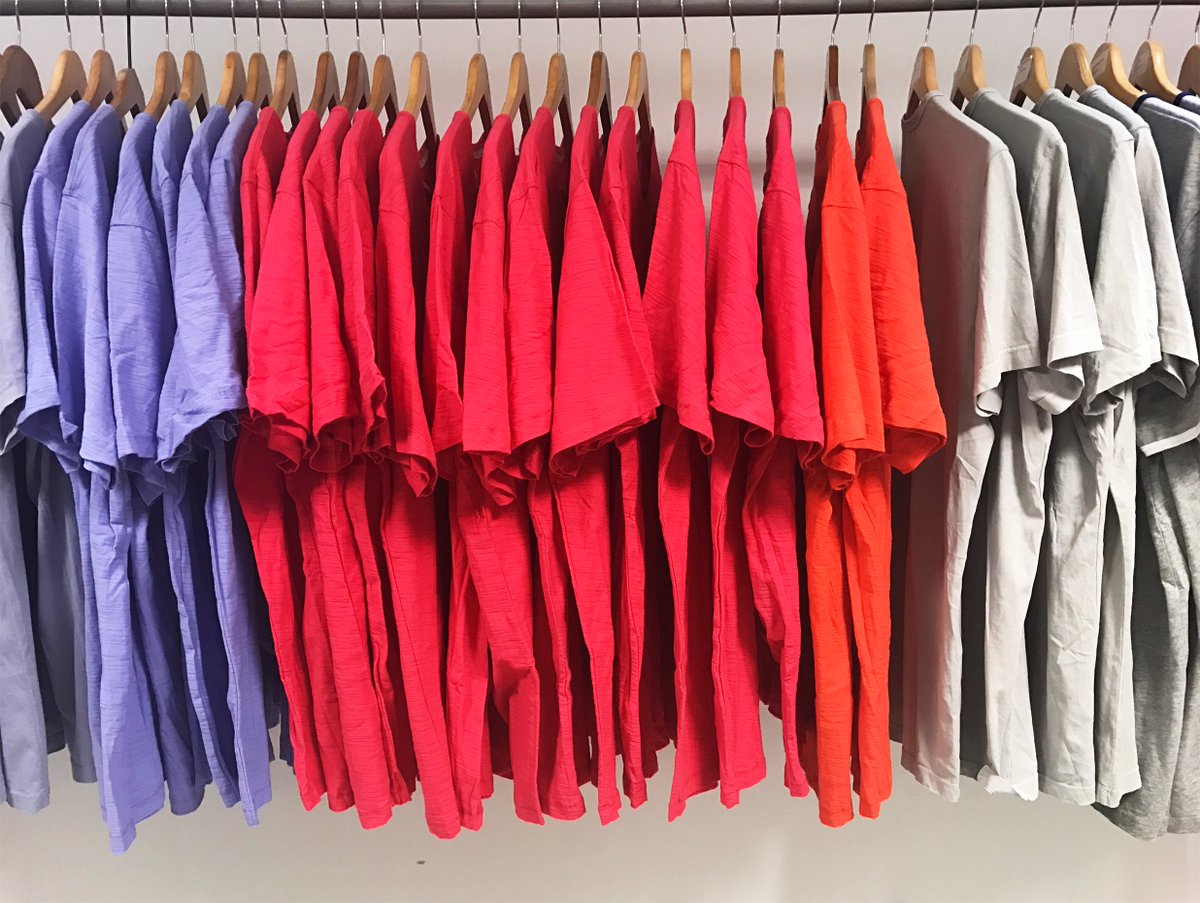 district_900's tweet photo. Color Point your #weekend What color are you choosing for this weekend? Come on by and vist #etiquetanegra at #district900 #showroom #26 https://t.co/5fW05JwkWX