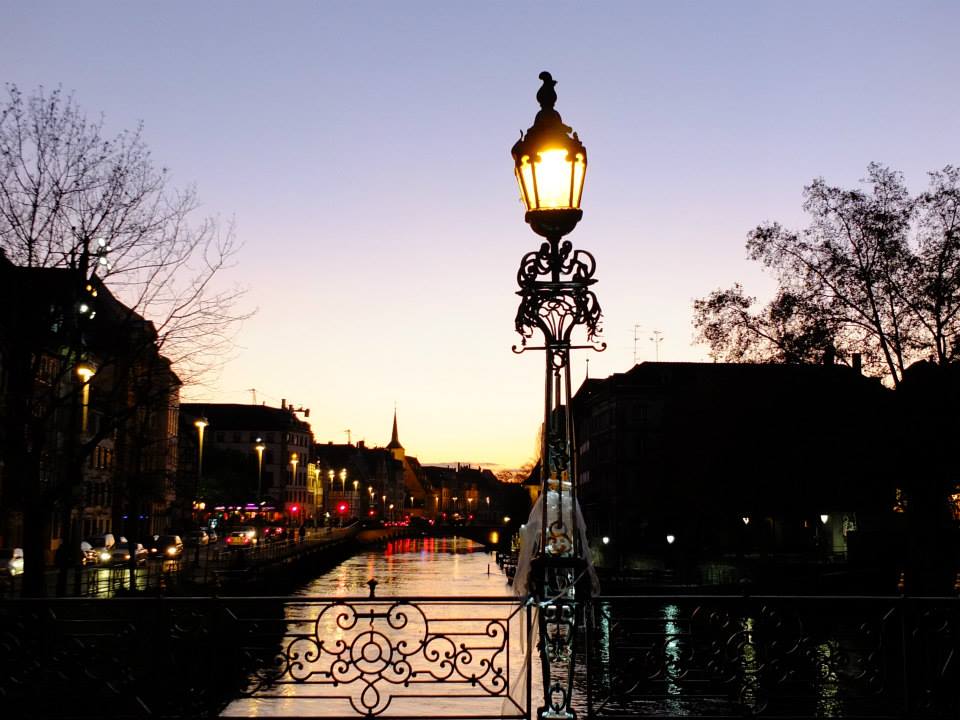 toutelalsace's tweet photo. #BattleCiel sur le pont Ste Madeleine à #Strasbourg ! © Laura Besnier https://t.co/cebZBNEAs8