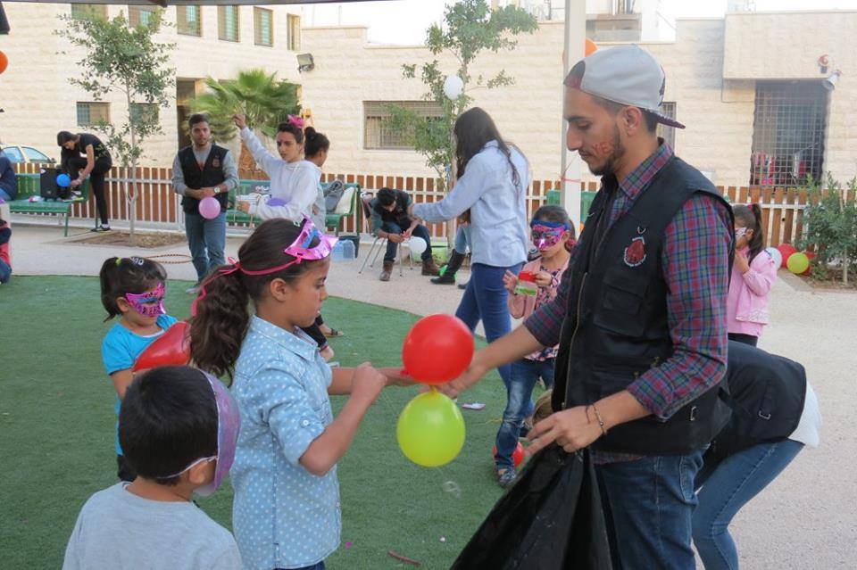 Today is the day! Youth around the world will give back to their communities for Global Youth Service Day. How will YOU #MakeAnImpact?