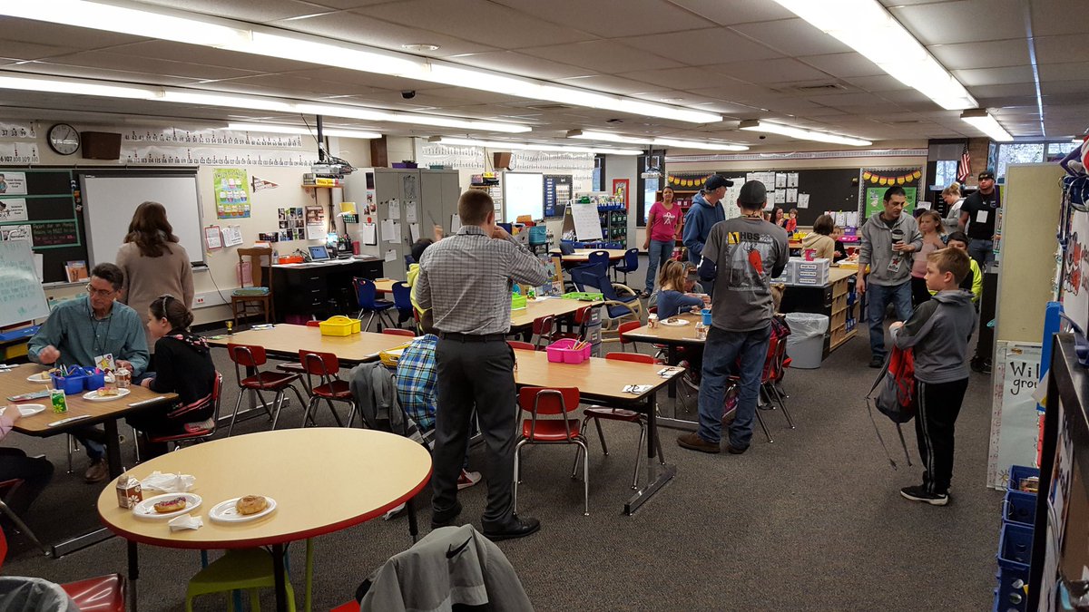 LakeElemWeCare's tweet image. #VIPBreakfast @LakeElemMOL Thank You!!!! @LakeElemPTA #allinlakees #OnceACard