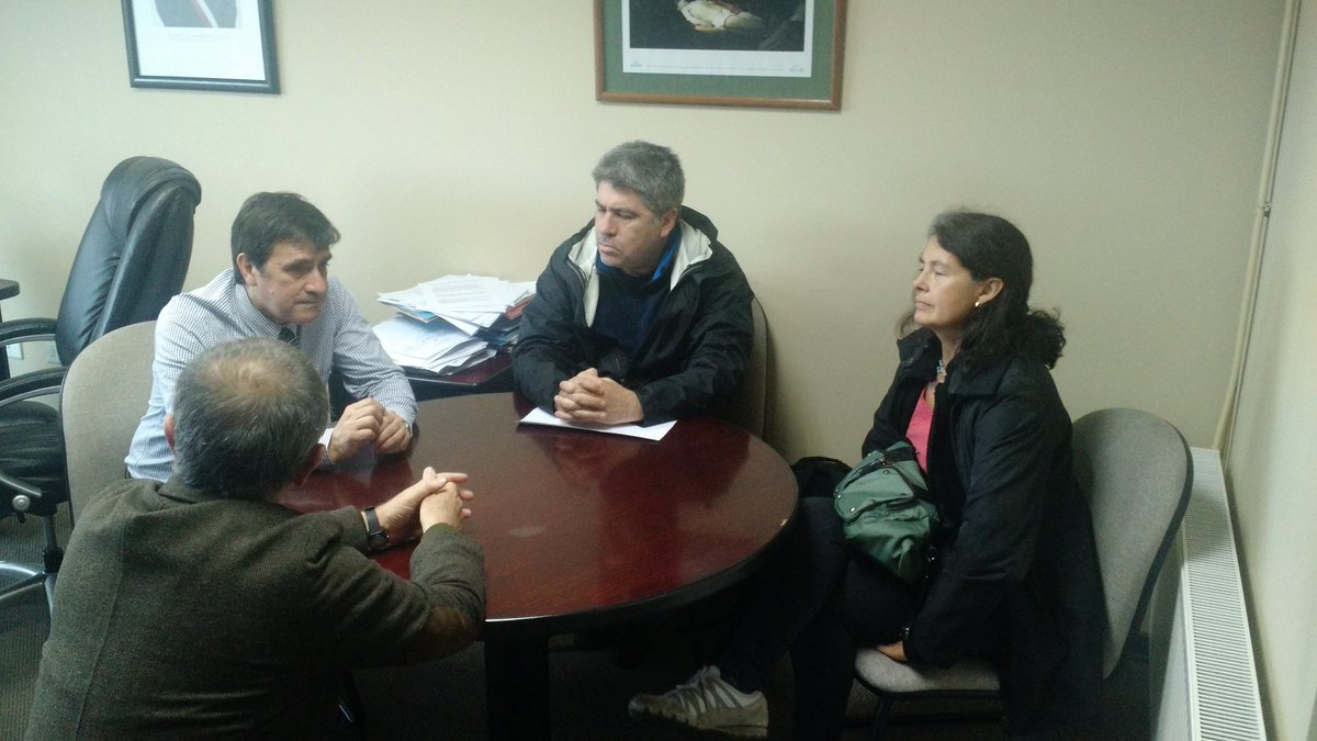 PIRI_UFRO's tweet photo. Reunión protocolar Decano @medufro Dr. Váldes recibe a Dr. Paul Hersch de @INAHmx institución que colabora con @PIRI_UFRO @spmagister https://t.co/nlbHrUAySi