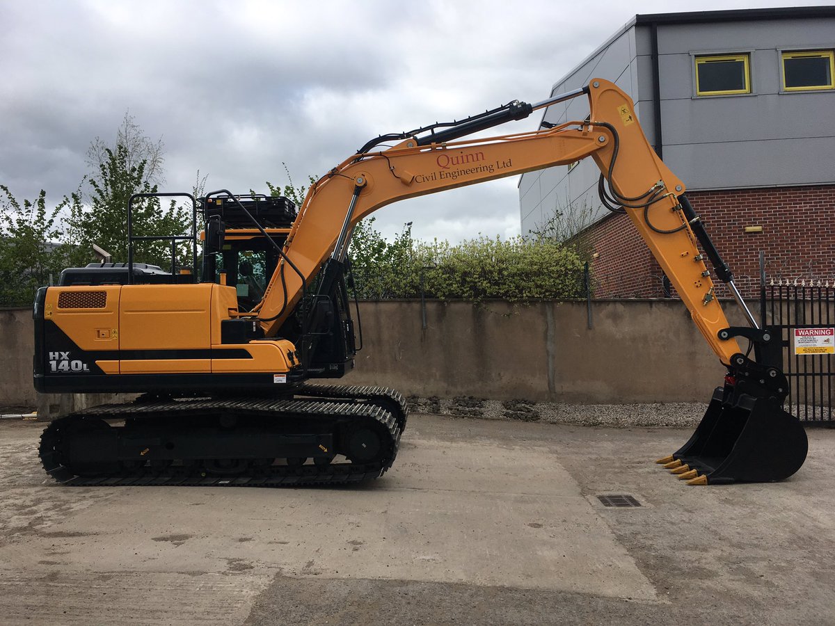 HESEnterprises's tweet photo. New HX140L for Quinn Civil Engineering. First of many we hope 😬👍🏼 #HX140L #Hyundai #Construction https://t.co/2BM0bUiJfI