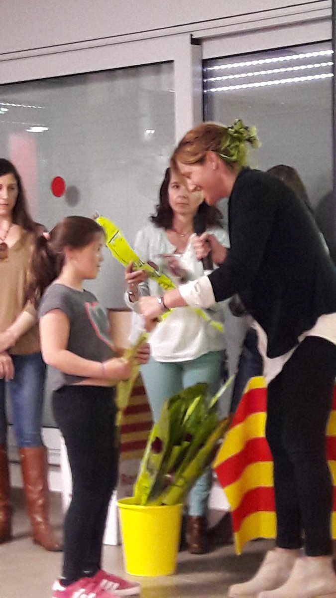 yoginisims's tweet photo. Sienna won! #santjordi https://t.co/STvjxoMtOu