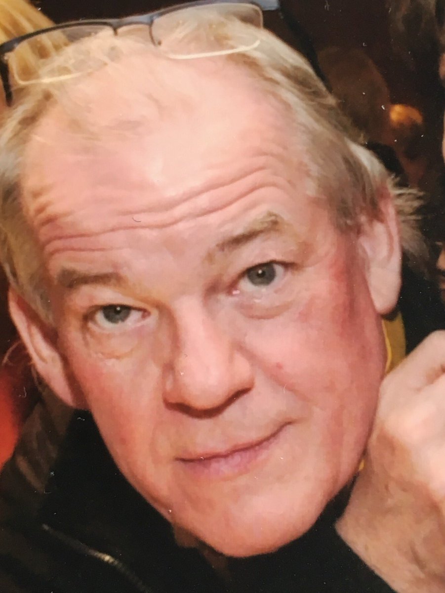 A brilliant mind and icon of fashion journalism, gone. David Livingstone, dead of sudden heart failure #RIP