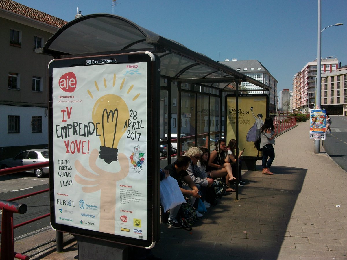 AJEFERROLTERRA's tweet photo. Las calles de Ferrolterra se preparan para el gran día. Gala IV #EmprendeXove #AjeFerrolterra https://t.co/AWRVcmFwUj
