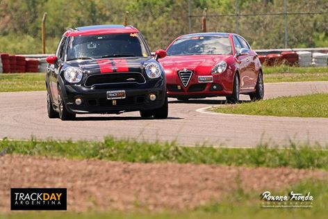 AutodromoBA's tweet photo. Algunos de los fierros inscriptos para el sábado
#TrackDayArgentina 22/04 en el Gálvez! https://t.co/absf12jYWf
