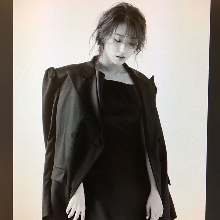 BoraUpdates's tweet photo. [BORASTAGRAM] 170421 #sistar #bora IG post  :#Singles #SinglesMayIssue
#Bora #IndividualCut and #BCut | #씨스타 #보라 https://t.co/6dCygiFSl6