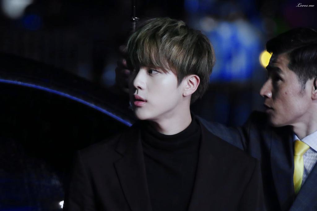 BTSaddict101's tweet photo. Remembering Car Door Guy that makes Jin the VISUAL KING by Urbandictionary defined by @2seoktastic!  Official now... https://t.co/eaG1lExPj0