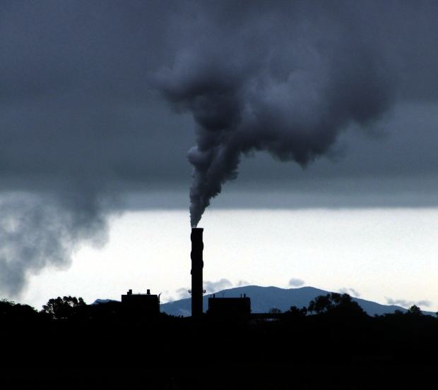 LondonEconomic's tweet photo. Today is first day since industrial revolution that UK won’t generate any electricity from coal https://t.co/YicyJtLWp3 #Power #Environment https://t.co/Q0SHDp58Vz