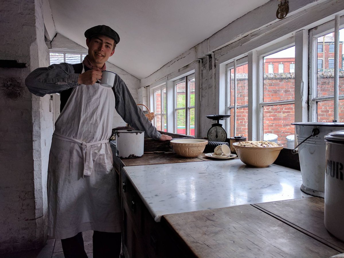 BCLivingMuseum's tweet photo. Continuing our #teaobsession for @Nationalteaday - the baker's stopped for a little quali-tea time. https://t.co/o14uObuxSS