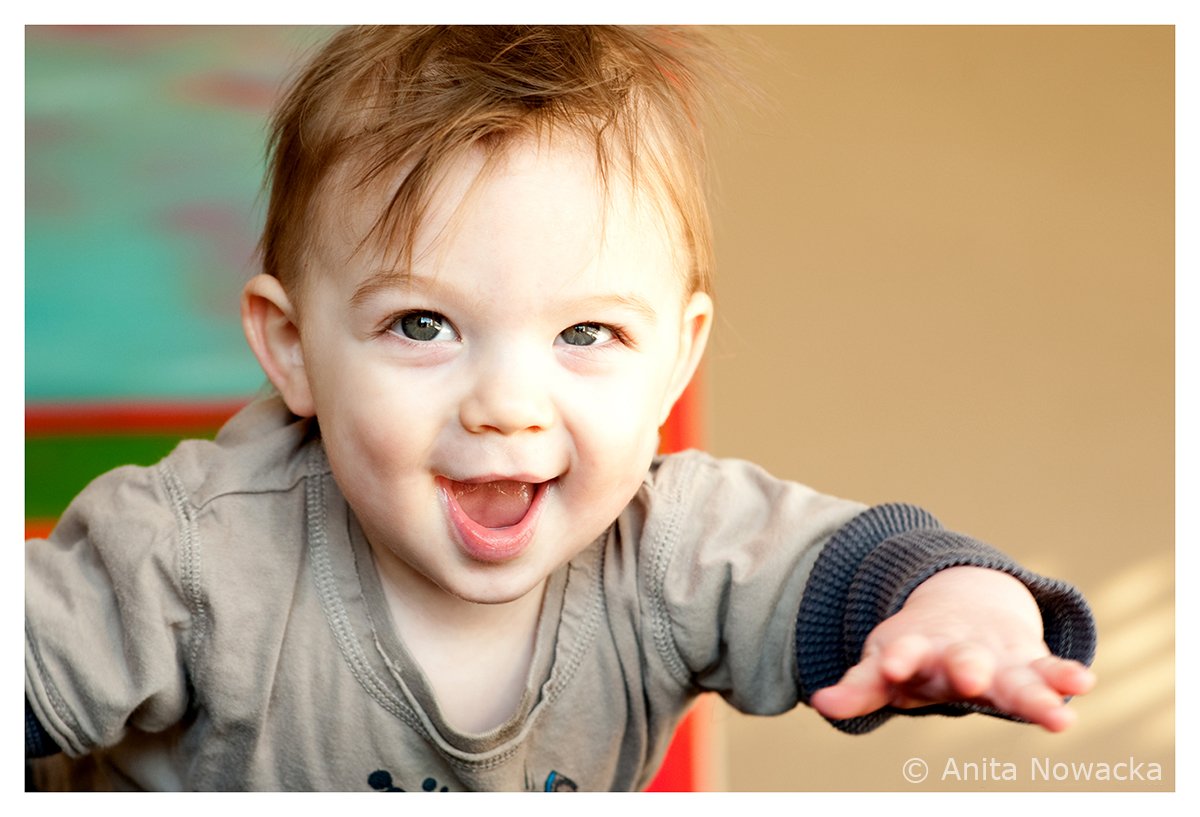 anitanow's tweet photo. Happy to be photographed by #SeattleChildPhotographer - on a rainy Seattle day. https://t.co/o30Lja1gUr