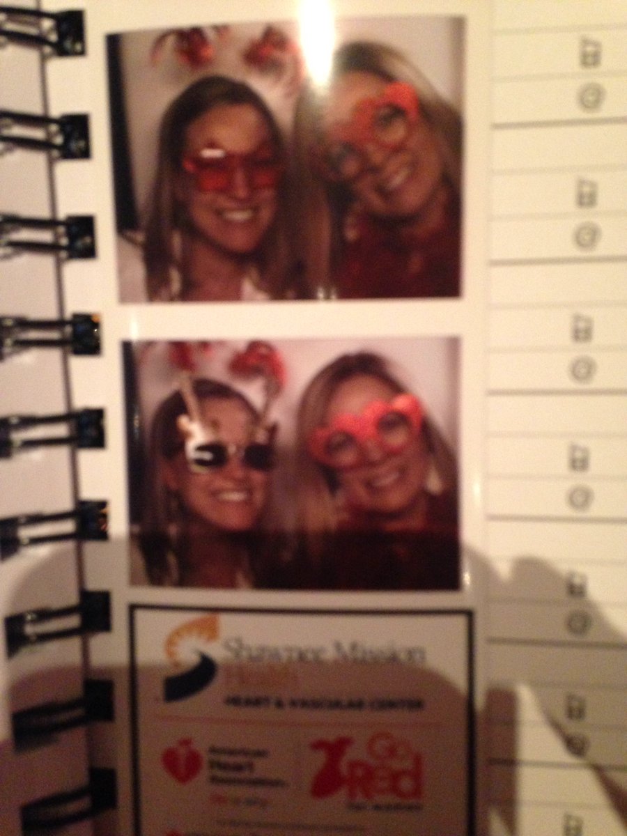 FarmersJenna's tweet photo. #kcgoesred https://t.co/j7MoycP75h