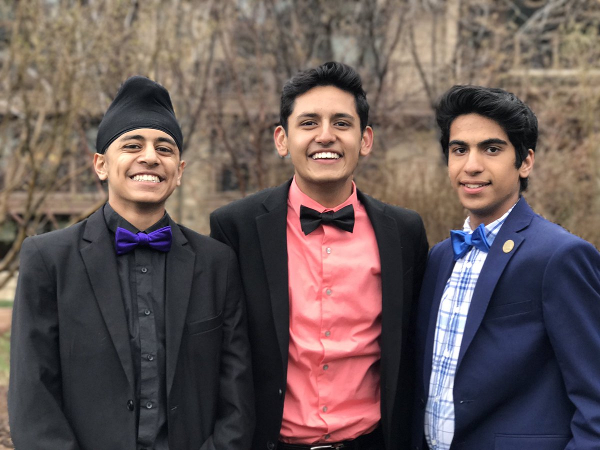 prajeet__singh's tweet photo. #COSLC17 we out here!! https://t.co/bkoEbpzW3W