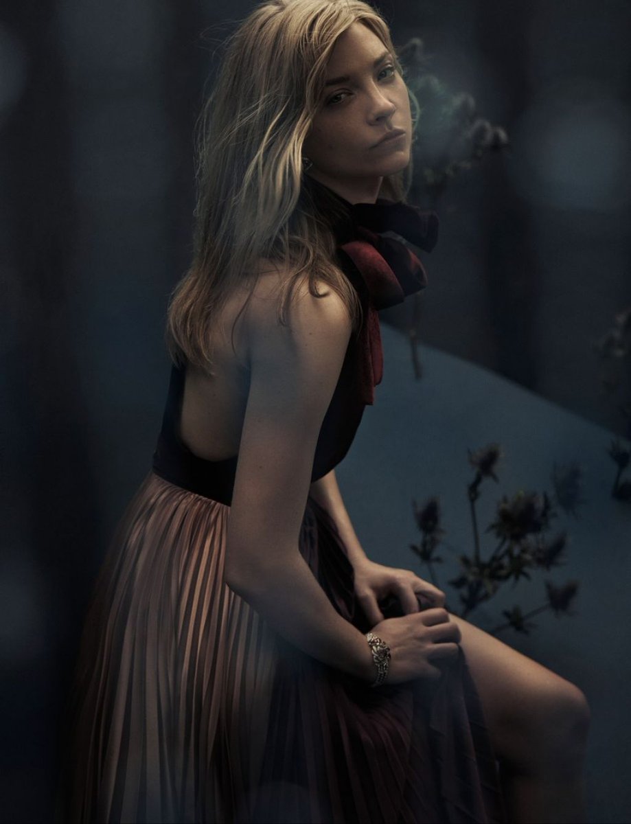 ┇Se busca ┇

▸ Cassandra Hamilton. 
▸ Vampiresa. 
▸ FC: Natalie Dormer. 

Más información → vanwolfrol.weebly.com/personajes.html

¿ＲＴ?