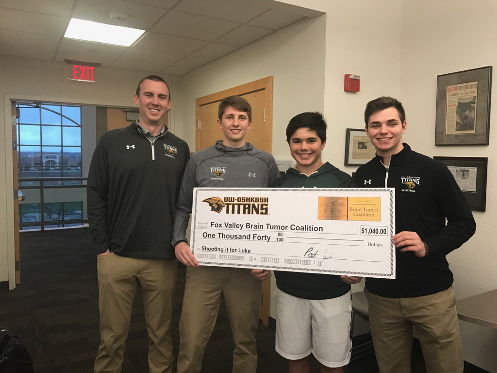 UW-Oshkosh Men's Basketball tweet media