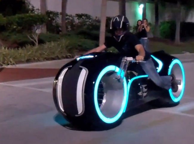 Games_Freaker's tweet photo. Video game cars in real life? Why not! :) #games #game #reallife #gamecars
https://t.co/9NjqIxyEvf https://t.co/LuKRuvwxhH