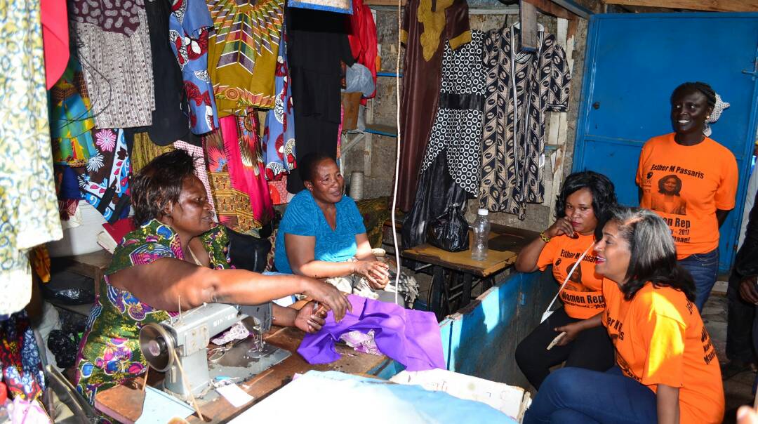 EstherPassaris's tweet photo. I have many workable ideas to uplift the women of Nairobi. Their effort, dedication and hardworking spirit is truly moving. #MamaTaaMtaani https://t.co/sIfh4b6Q5B