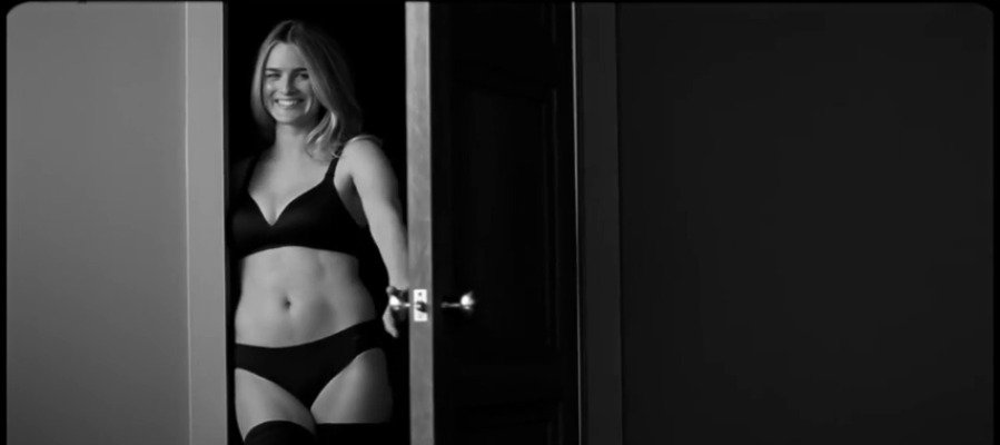 A3Noticias's tweet photo. Calvin Klein hace un cambio radical en su campaña de verano: decide apostar por modelos de la talla M ► https://t.co/OdARMGsutl https://t.co/cretf3UCqT