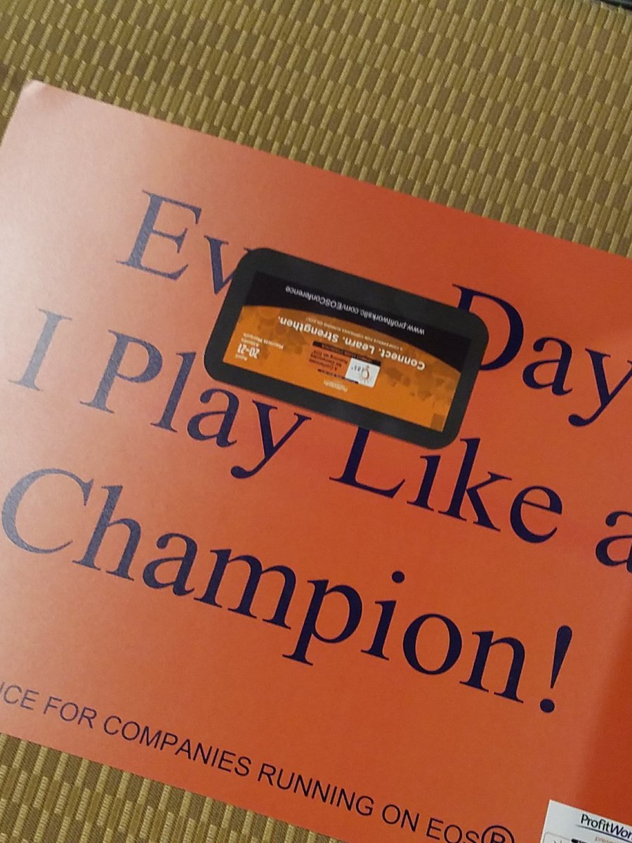 victoria_cabot's tweet photo. Every Day I Play Like a Champion! #EOSCONF17 @boazporat https://t.co/2Jw3r2zpmy