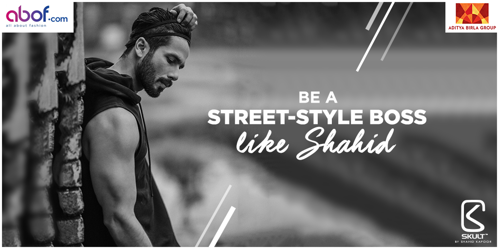 SkultOfficial's tweet photo. @ShahidKapoor knows just how to charm with his winning #streetstyle looks: https://t.co/bRwi6ZjMYW
#shenatics #SKULT #swag https://t.co/XladizoAMD