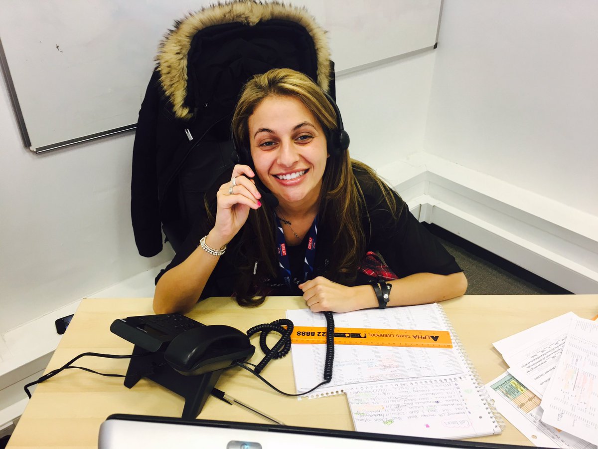 YourBusinessMob's tweet image. Nikita is made up with her new headset thanks @BellTelecoms 📞