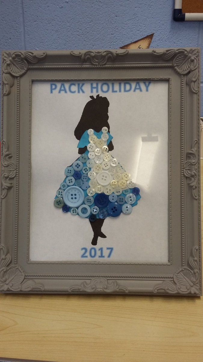 PhilippaFord1's tweet photo. @26thCardiff #aliceinwonderland #Fabcraft https://t.co/mDH9pguEPw