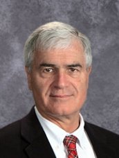 WCSD_K12's tweet photo. Congrats #CaseyMiddle principal Fran McGreevy, who will be retiring in Aug, for receiving the @SAANYS Principal of the Year Award Region 12! https://t.co/XdLZPSus3d