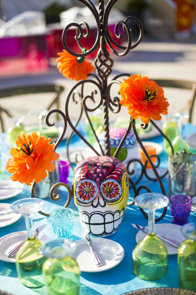 delcaboevents's tweet photo. #CasualFriday Let some Mexico shine through in your #corporateevent!
#Caboevent #eventdecor #tabledecor @delcaboevent https://t.co/3P7i0zi8EC