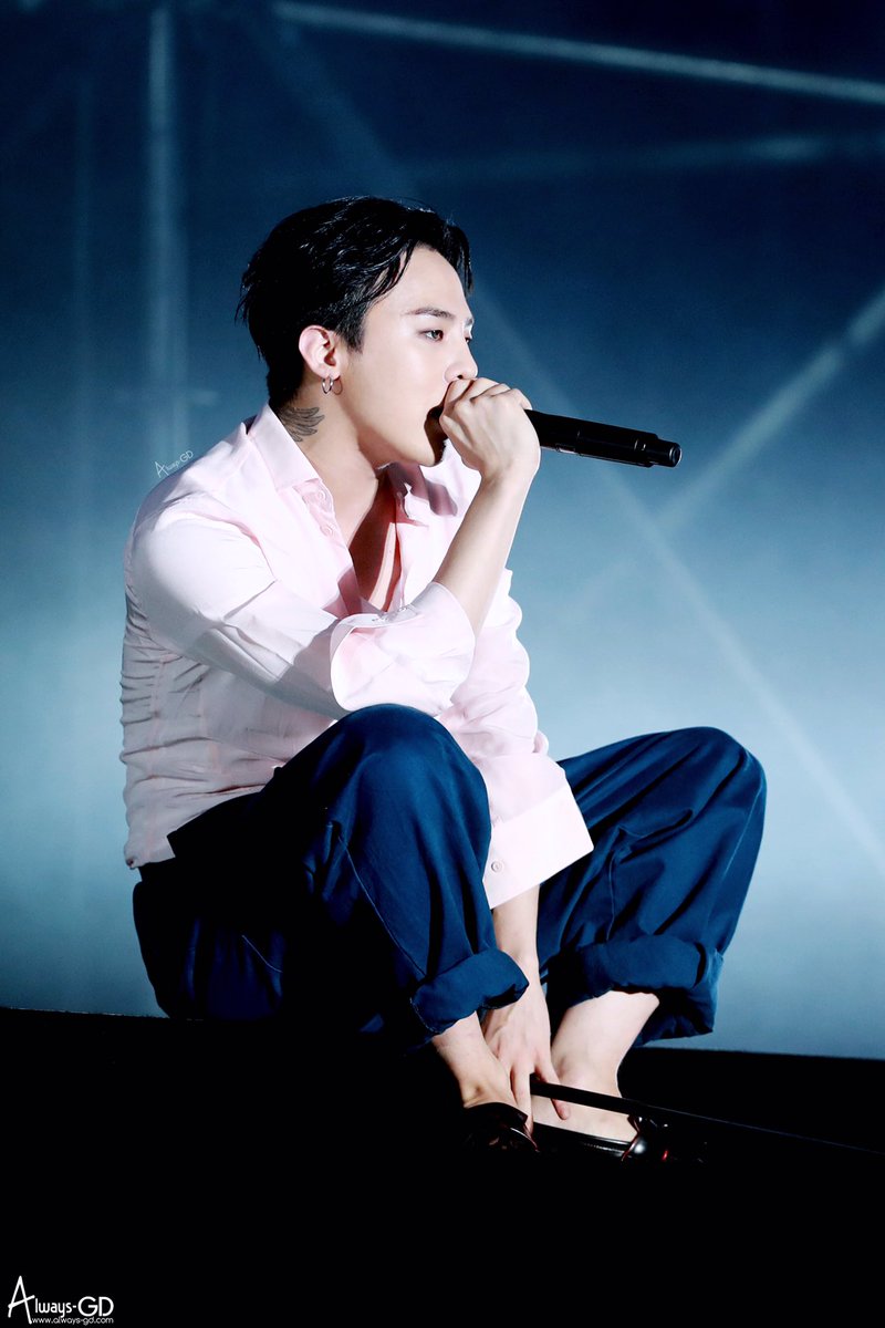 always_gd's tweet photo. 30-1 ๐๐ป #๐
#THIRTYMINUSONE #๐จ
#GD #์ง๋ #GDRAGON #์ง๋๋๊ณค
#AlwaysGD https://t.co/D6INv3mvYH