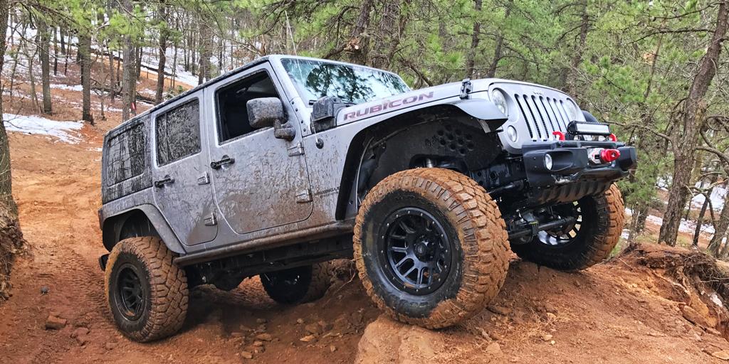 Jeep's tweet photo. #FlexFriday. 📸: @sfadchi https://t.co/ZGafQbIF7g